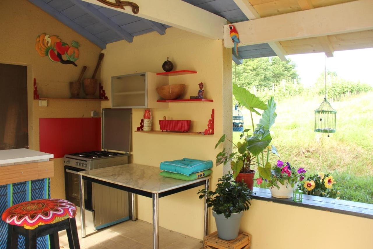 Au Petit Bernerot - Les Gites De L'Arbre Voyageur Eauze Exterior foto